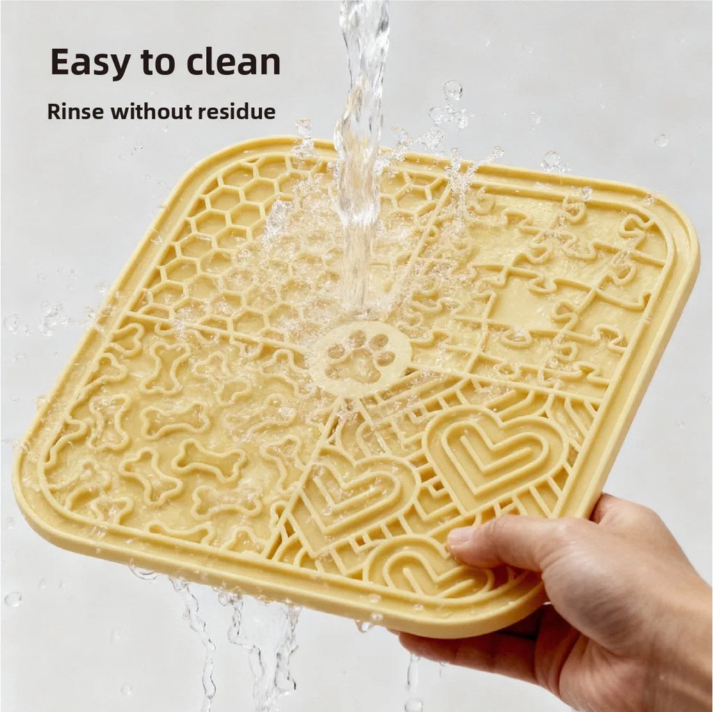 Silicone Slow Feeder Licking Mat - Anxiety Relief Bathing Mat for Dogs & Cats
